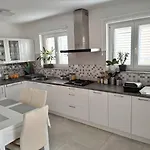 House Lakvere بيت للعطل